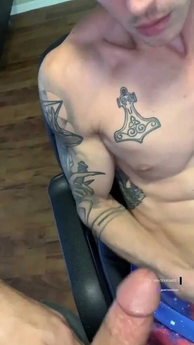 D (83) video