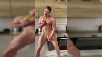 0htsahj2ayl92itjyey8m Source video