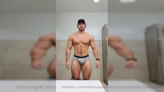 Hotmuscles6t9 0216 video