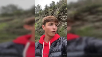 0gzv51clelxeafcocymxa Source video