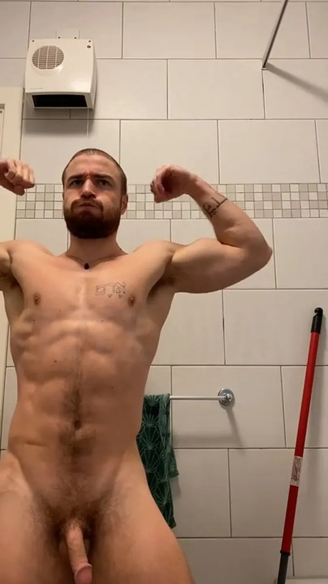 71. Aidan Ward Flexing video