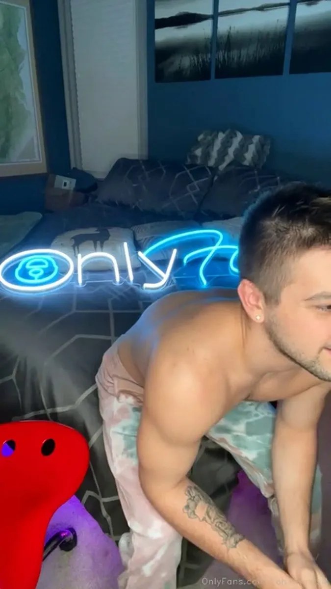 KyVVV3fo9GilEFKXiVFeUuAEd9uaI8sY video
