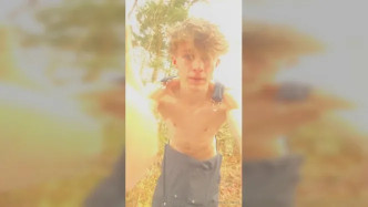 0hllkm4rssrsyi81a9bc6 Source video