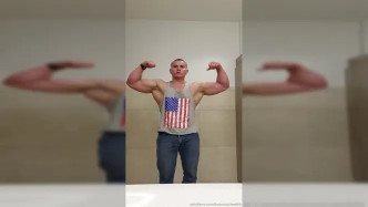 Hotmuscles6t9 0822 video