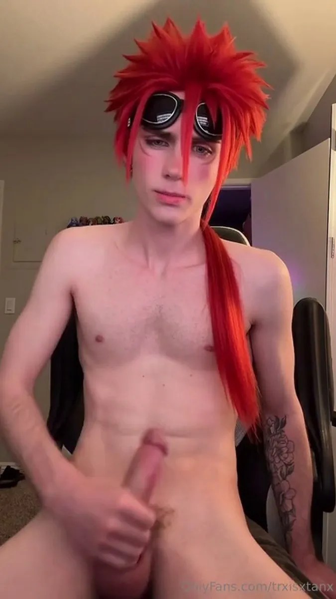 Reno (Final Fantasy 7) Cosplay video