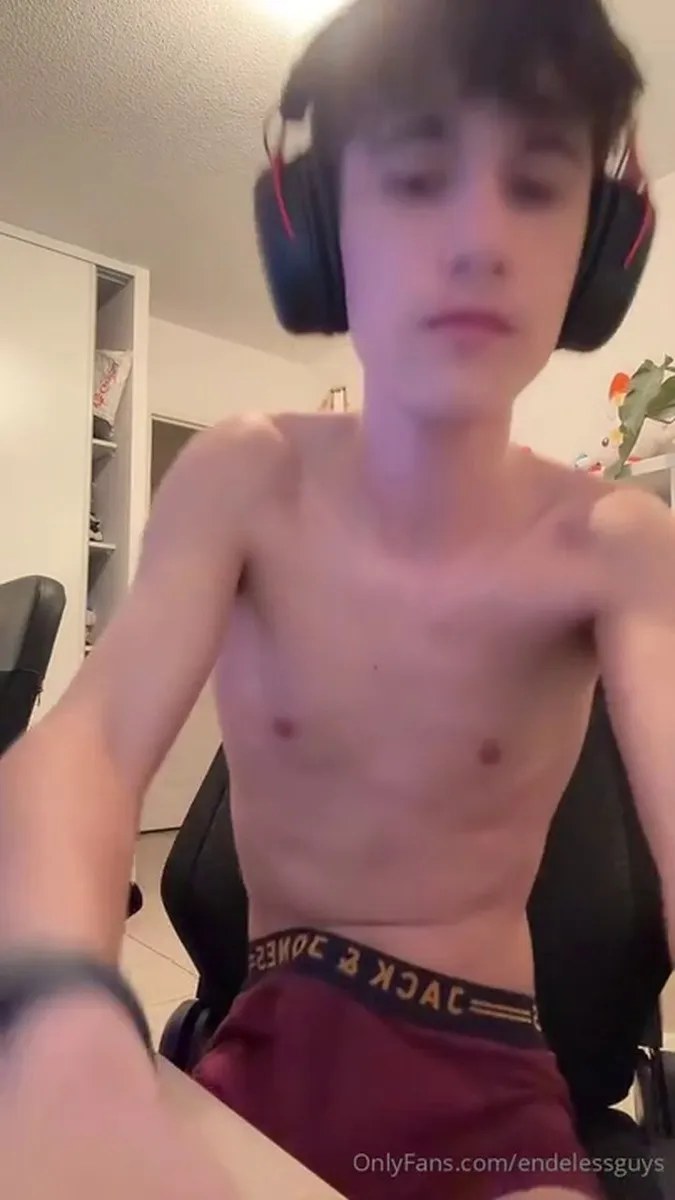 Nolan (25) video
