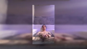 0hdeq98jsvwsudmuk26lx Source video