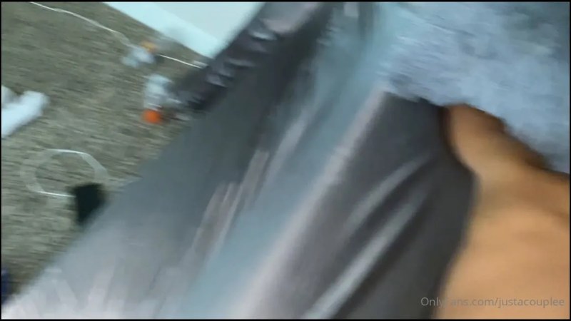 J (29) video