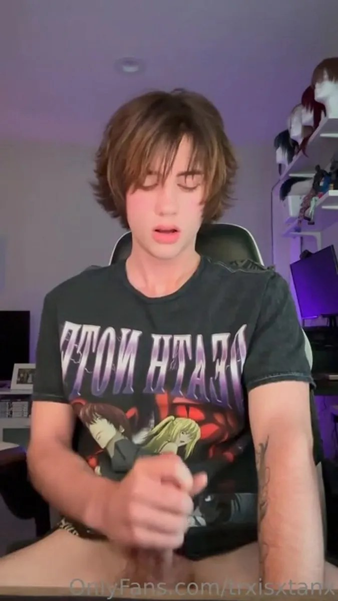 Hands Free Cum video