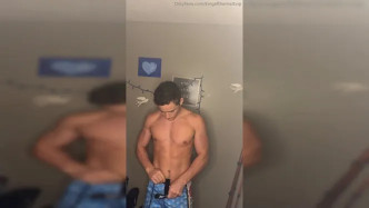 0b67a576 B895 4f1e A82b Fd9364d3cf89 video