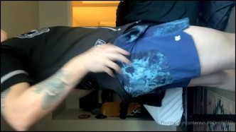 Wanna See My Pink Hole video