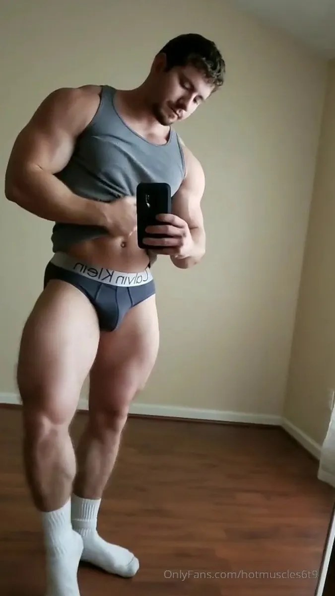 Hotmuscles6t9 0691 video