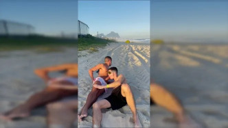 0hfmzw0v7622vrru2z5gd Source video