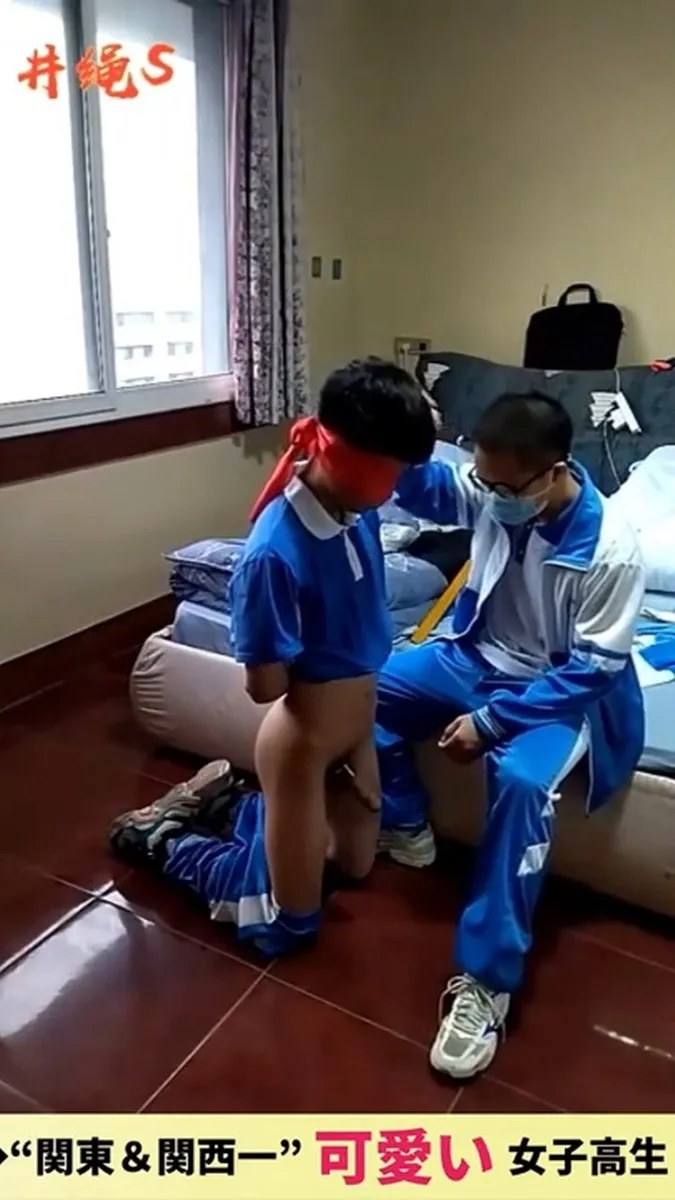井绳S  捆绑虐玩校服鲜肉直男  最后还戴锁精环 video
