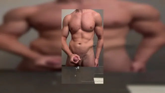 0hvdyqy4nca7j9496aau0 Source video