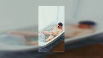 0hpc2qo7z6m18hfxphnxd Source video