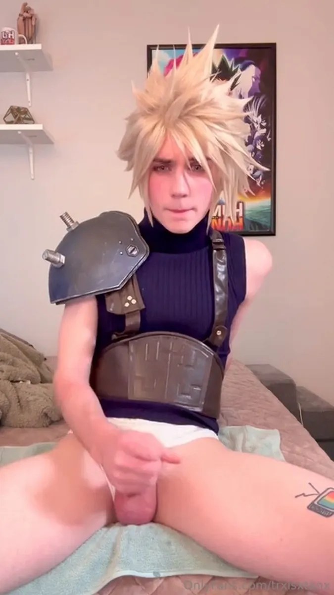 Cloud Strife (Final Fantasy 7) Cosplay video