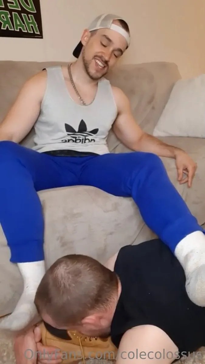 Master Cole Colecoloccus OF  FOOTSTOOL 2   (FOOT WORSHIP11 MIN) video