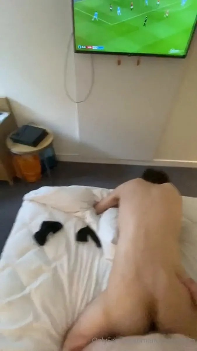 0hot9jes9kodjujvb33zk Source video