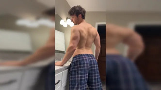 0hmvkdc4stsupy3qjd6tb Source video