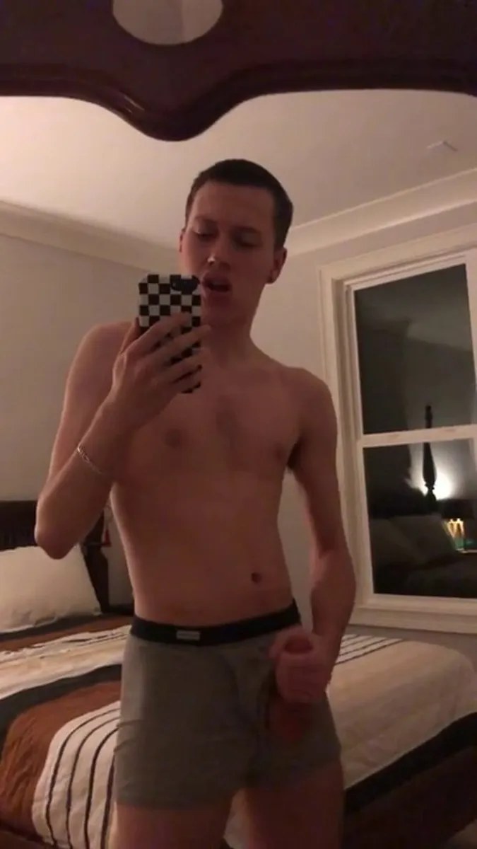 19 Year Old College Guy Jesse Gold Jerks Of And Cums In Grey Underwear video