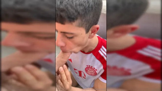 VID 20241027 220152 049 video