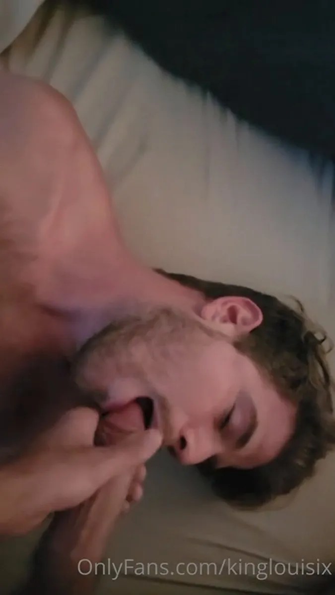 Tom Sucks Louis's Dick 7 video