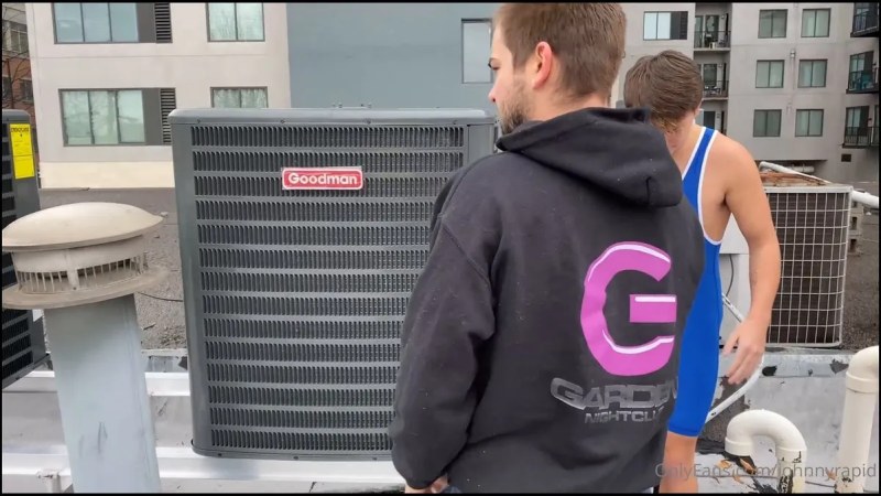 0gouxqbd8exfgog1tubi5 Source video