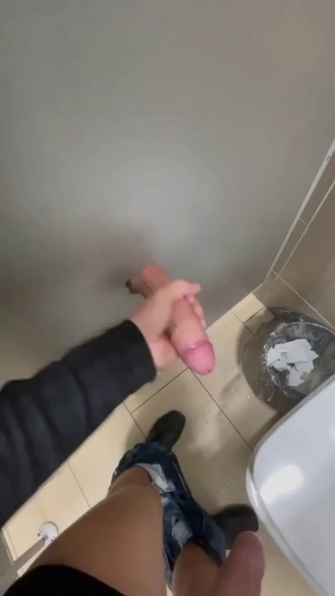 Exhibitionists   Banheiro Restroom Bathroom Public Wc Part 7 (30) video