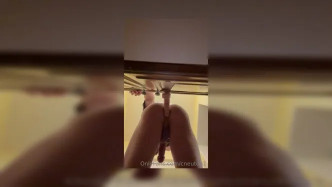 0h9d5dljsu8hx5eg1cz7y Source video