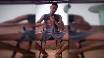 Onlyfans.com   Yuri Oberon OnlyFans Solo (54) video