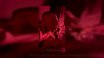 2780a6bf 7075 408e B9ad 596db319cc71 video