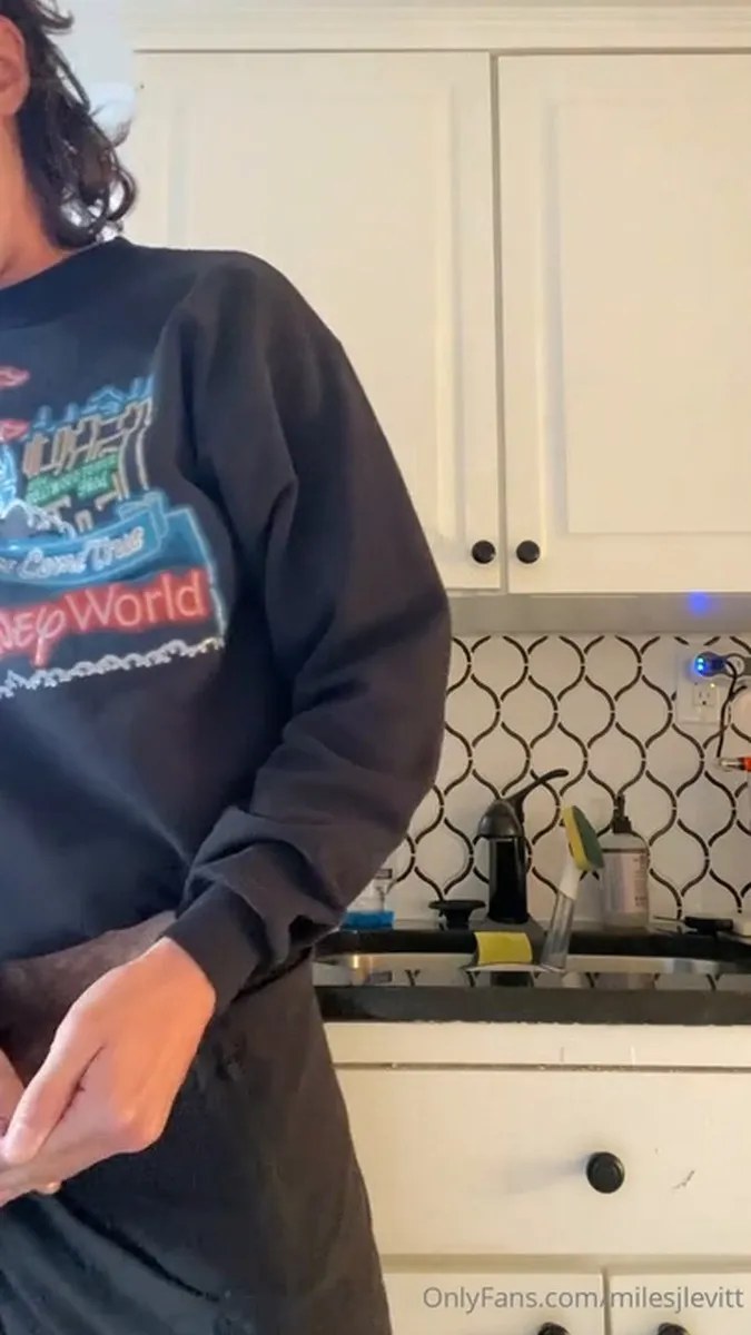 0hmordrsswqg7nzsfncqx Source video