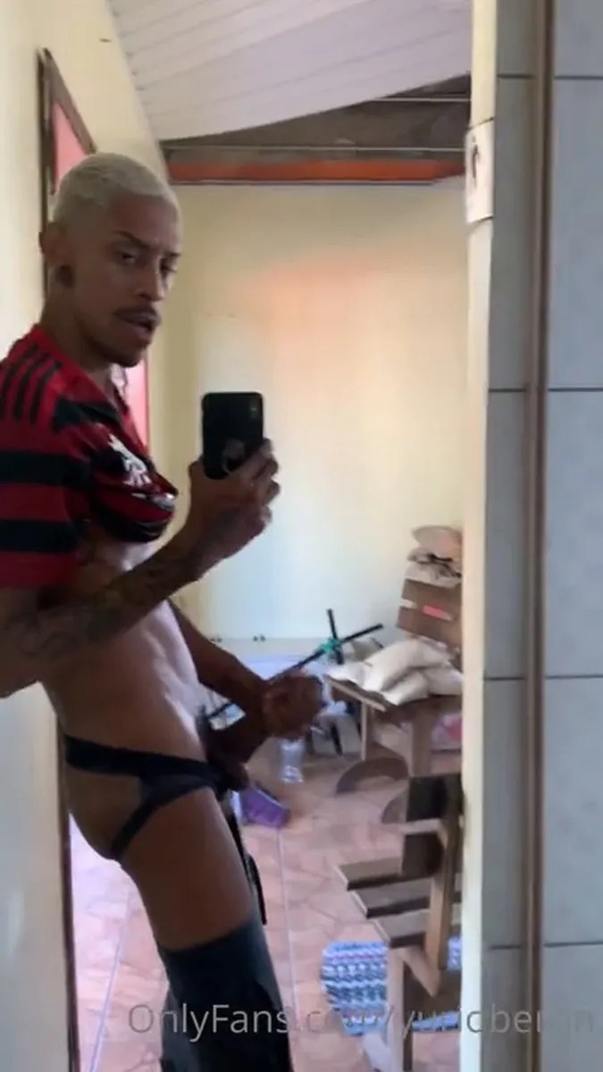 Onlyfans.com   Yuri Oberon OnlyFans Solo (38) video