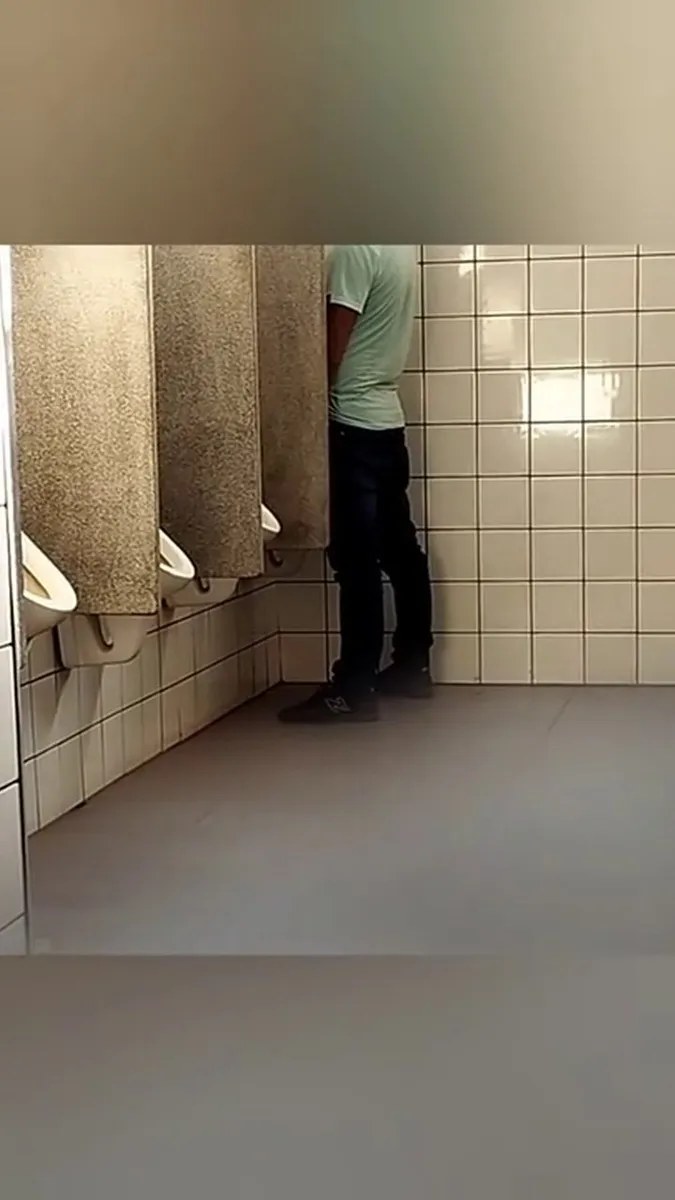 FLAGRAS E SEXO No Banheiro Dos Caminhoneiros   VIDEO 2 video