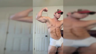 Hotmuscles6t9 1015 video