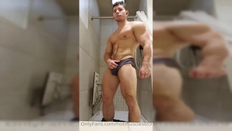 Hotmuscles6t9 0978 video