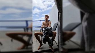 0gvhk2fziv8u579l0qdwn Source video