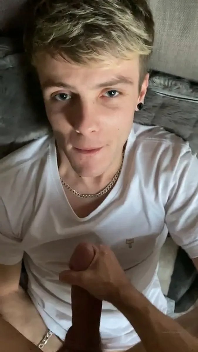 5e976d0fefa7fad1709d1 Source video