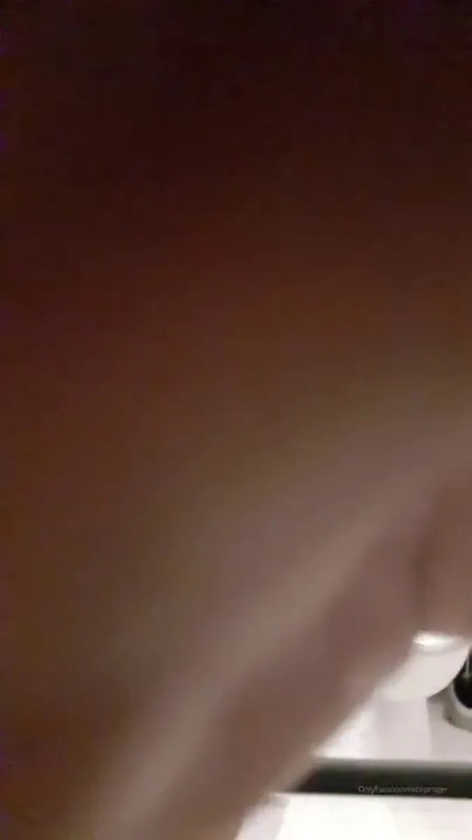 Big German Roger Playing With His Hole video