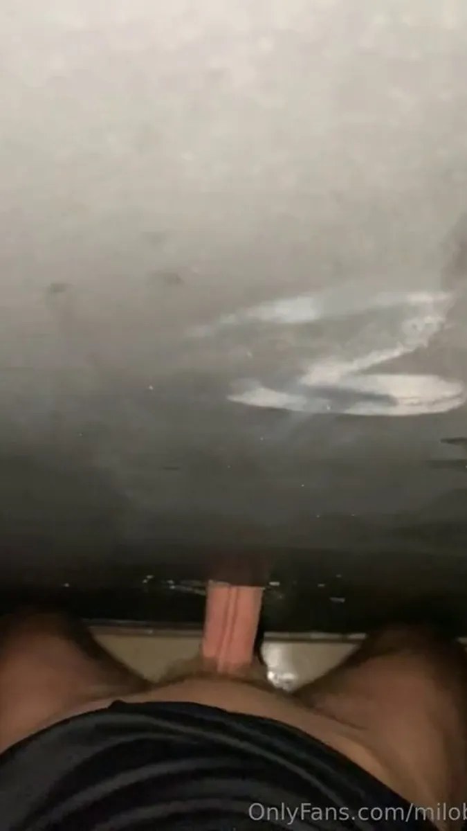 0hs3fmbt61y69lekq0cxk Source video