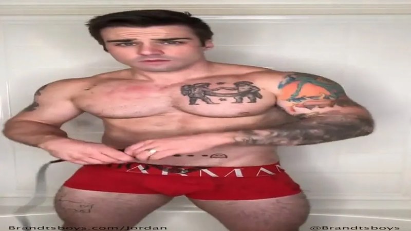 Shaving My Body Hair And Jerking Off – JordanxBrandt – Gay For Fans (1) video