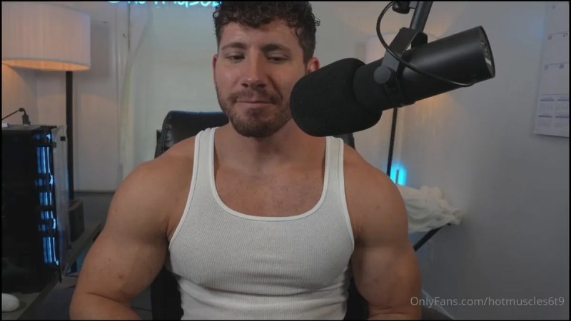 Hotmuscles6t9 0385 video