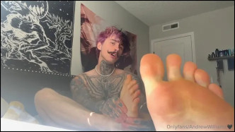 20240224 HelpMeMassageMyFeet 0 video