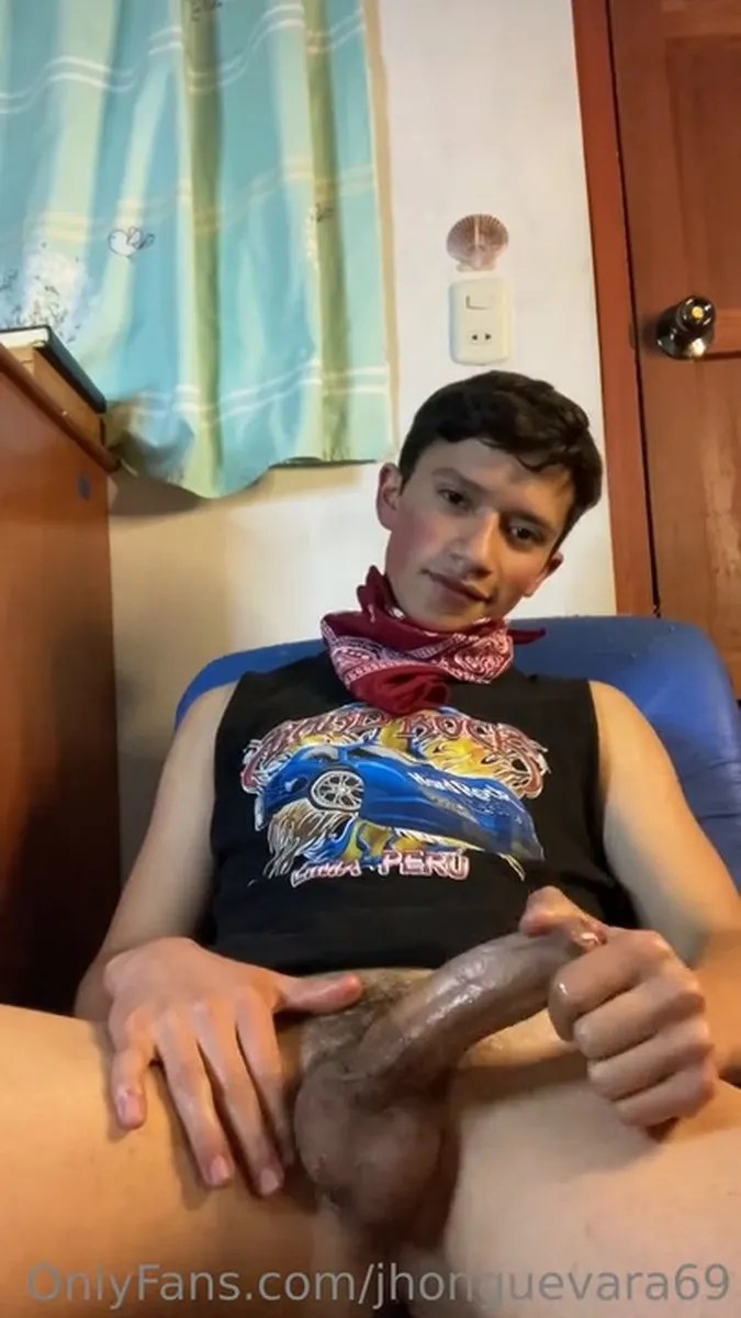 0hf6eztn65rp0wp0arszi Source video