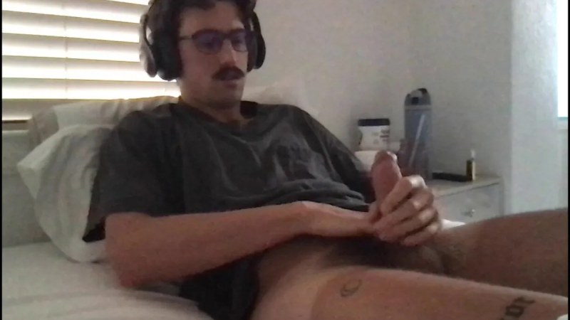 0hngi1a52ekj96m541d84 Source video
