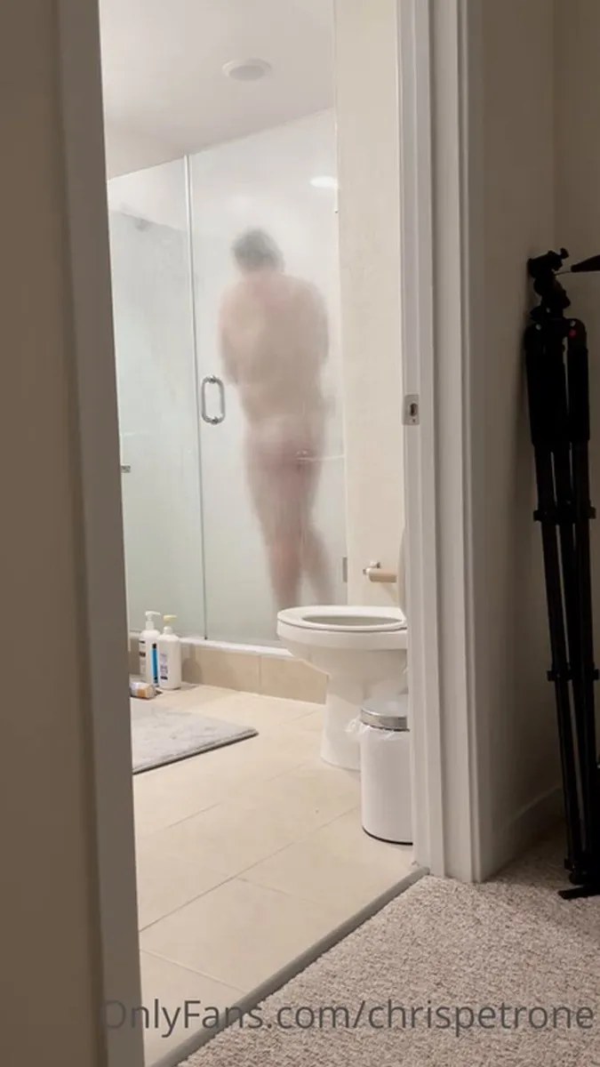 Chrispetrone (29) video