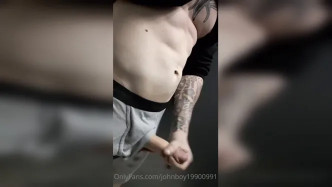 5fbe902e9a3c8a99a471d Source video