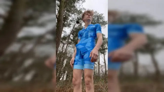 0hllklzbxi1obcwd1yyjh Source video