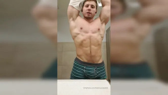 Hotmuscles6t9 0680 video